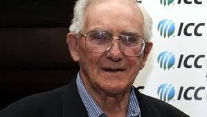 Sad day for Australian cricket as greats Davidson and Mallett die